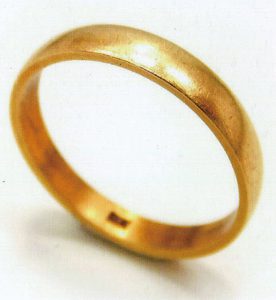 曲がる指輪　何が変形した理由かわからない　茨城の宝石専門店